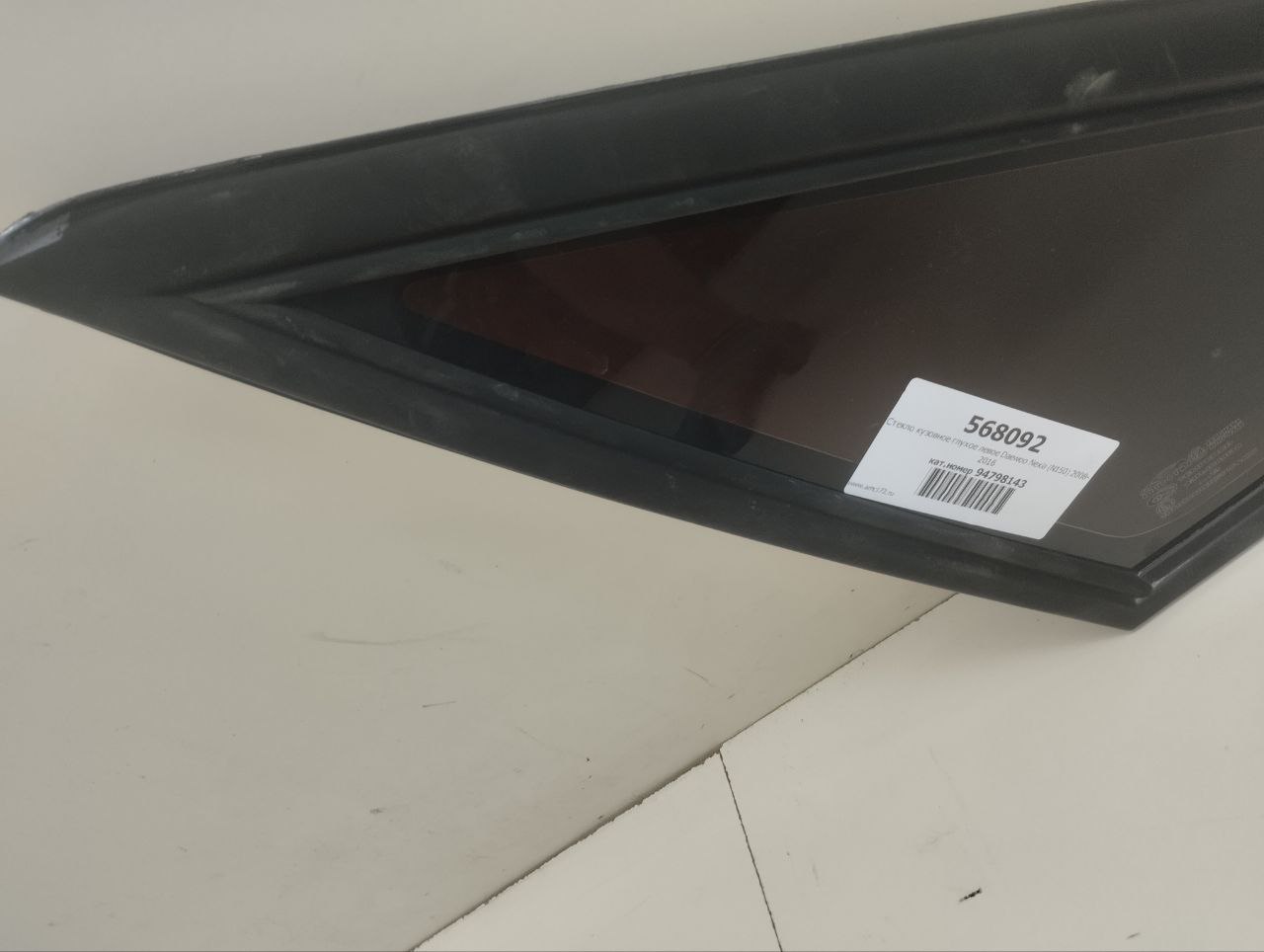 Стекло кузовное глухое левое Daewoo Nexia (N150) 2008-2016