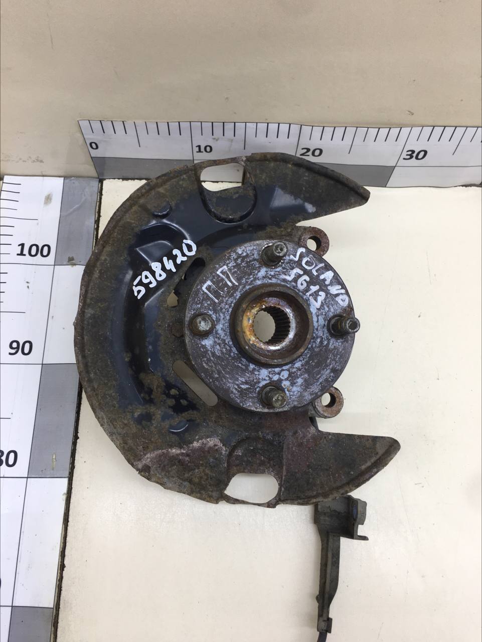 Кулак поворотный передний правый Lifan Solano 1 2008-2016