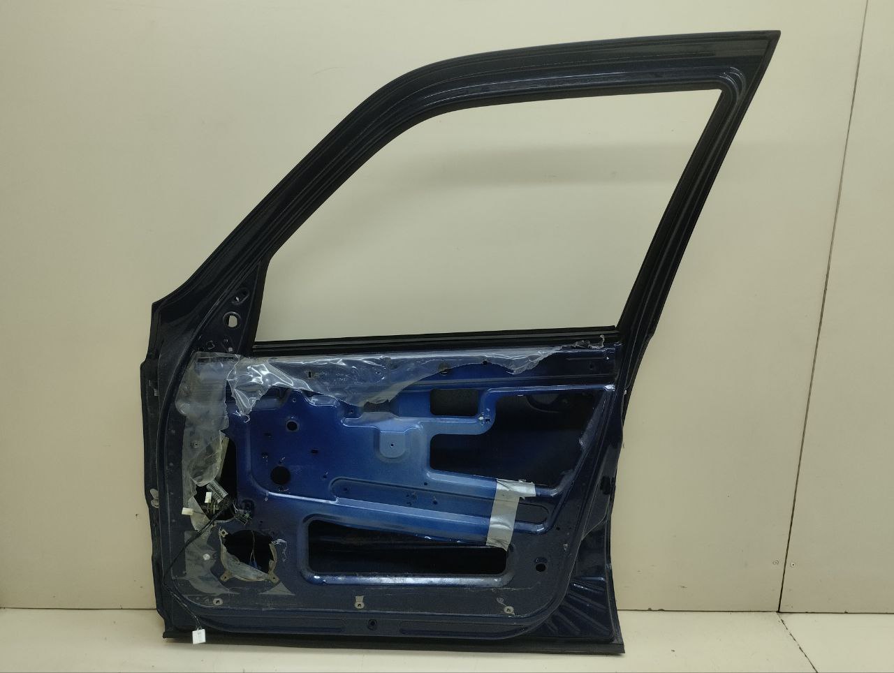 Дверь передняя правая Chevrolet Niva 2009-2020 Дверь передняя правая Chevrolet Niva 2009-2020