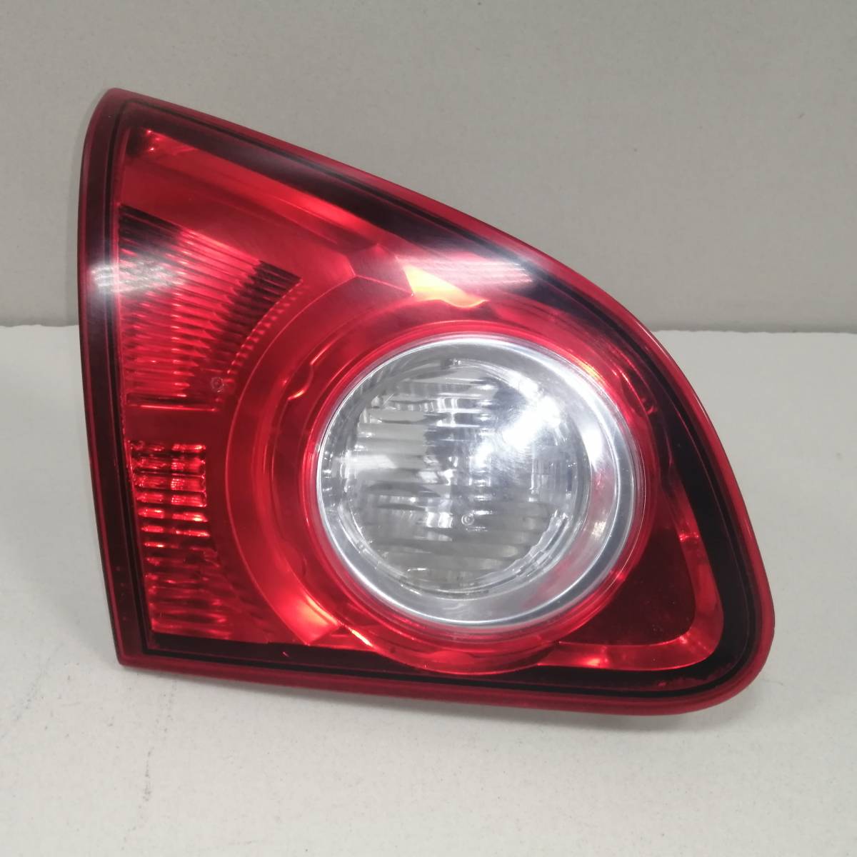 Фонарь задний внутренний левый Nissan Qashqai (J10) 2006-2013
