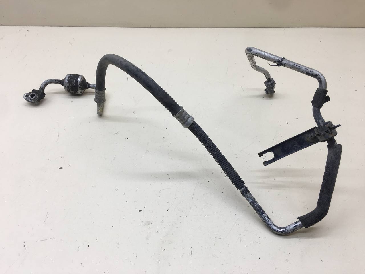 Трубка кондиционера Lexus LS460 (XF40) 2006-2017