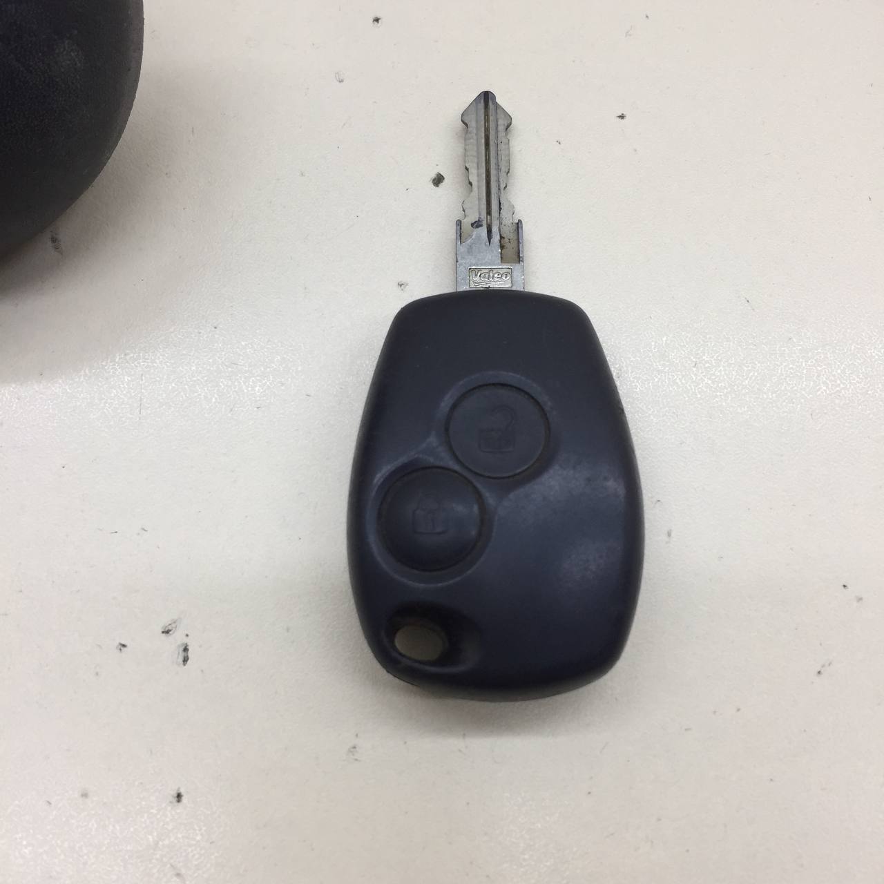 Замок зажигания Renault Duster (HSA, HSM) 2012> Замок зажигания Renault Duster (HSA, HSM) 2012>