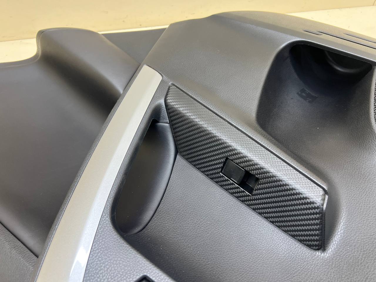Обшивка двери задней правой Toyota Rav 4 (XA40) 2013-2019