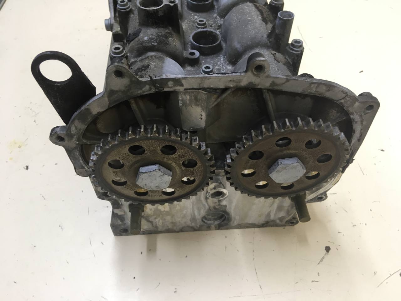 Головка блока цилиндров Skoda Rapid 2012-2020