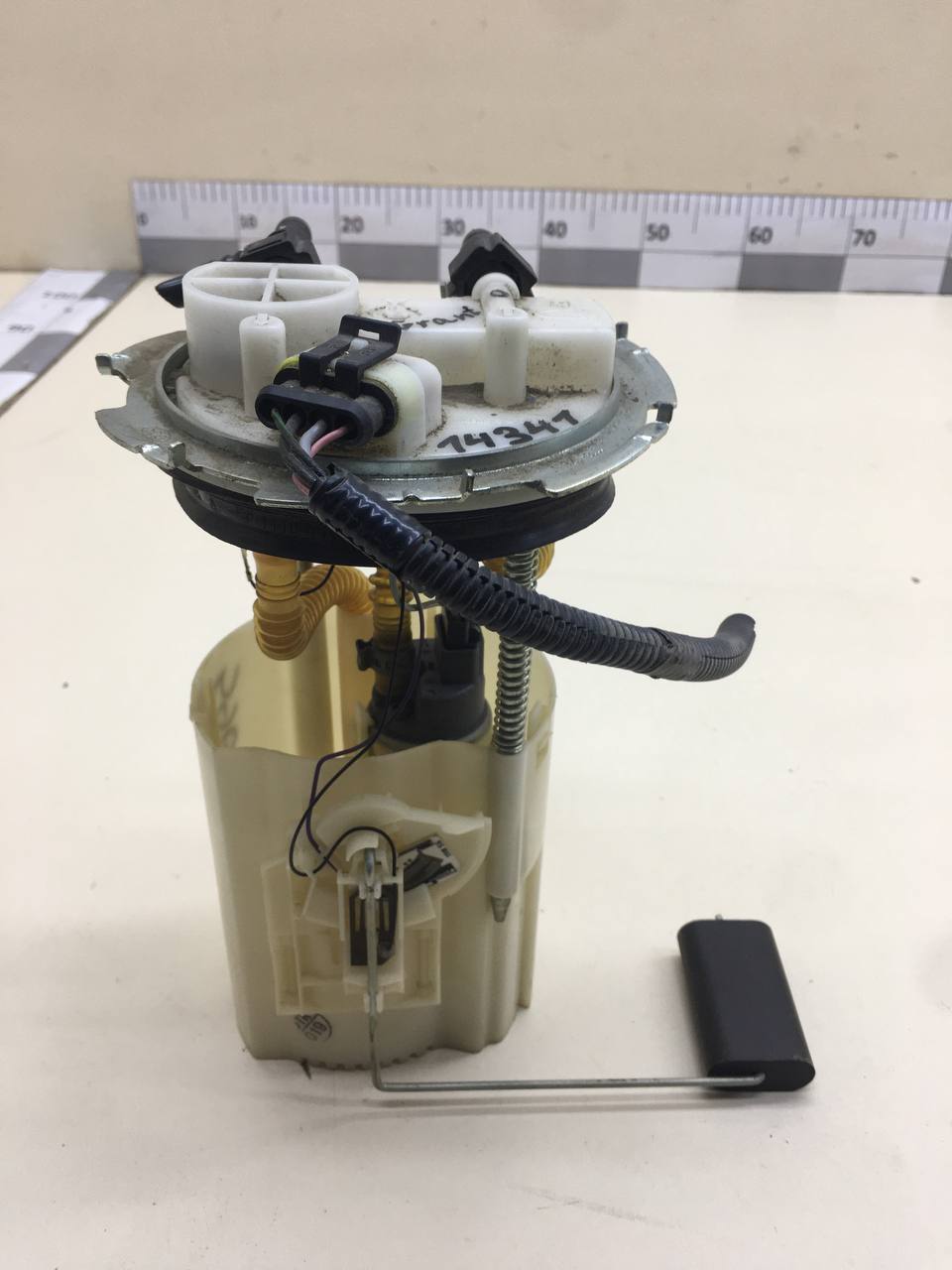 Насос топливный электрический Lada Granta 2011>