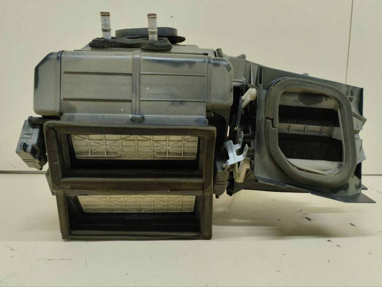 Корпус отопителя Nissan Almera Classic (B10) 2006-2013 Корпус отопителя Nissan Almera Classic (B10) 2006-2013