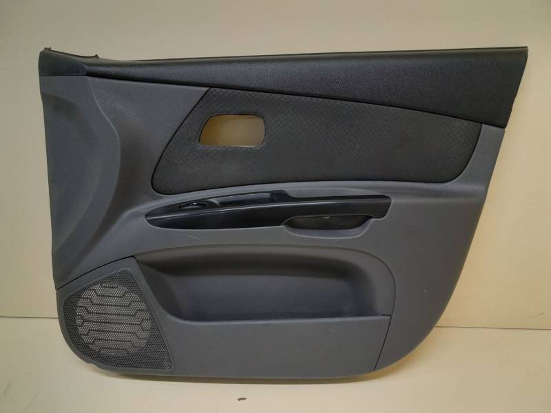 Обшивка двери передней правой Kia Rio 2 (JB) 2005-2011