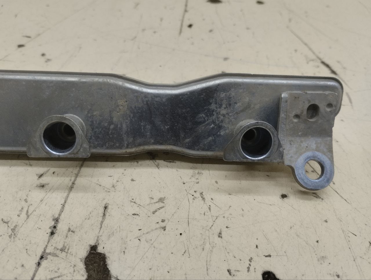 Рейка топливная (рампа) Toyota Corolla E180 2013-2019 Рейка топливная (рампа) Toyota Corolla E180 2013-2019