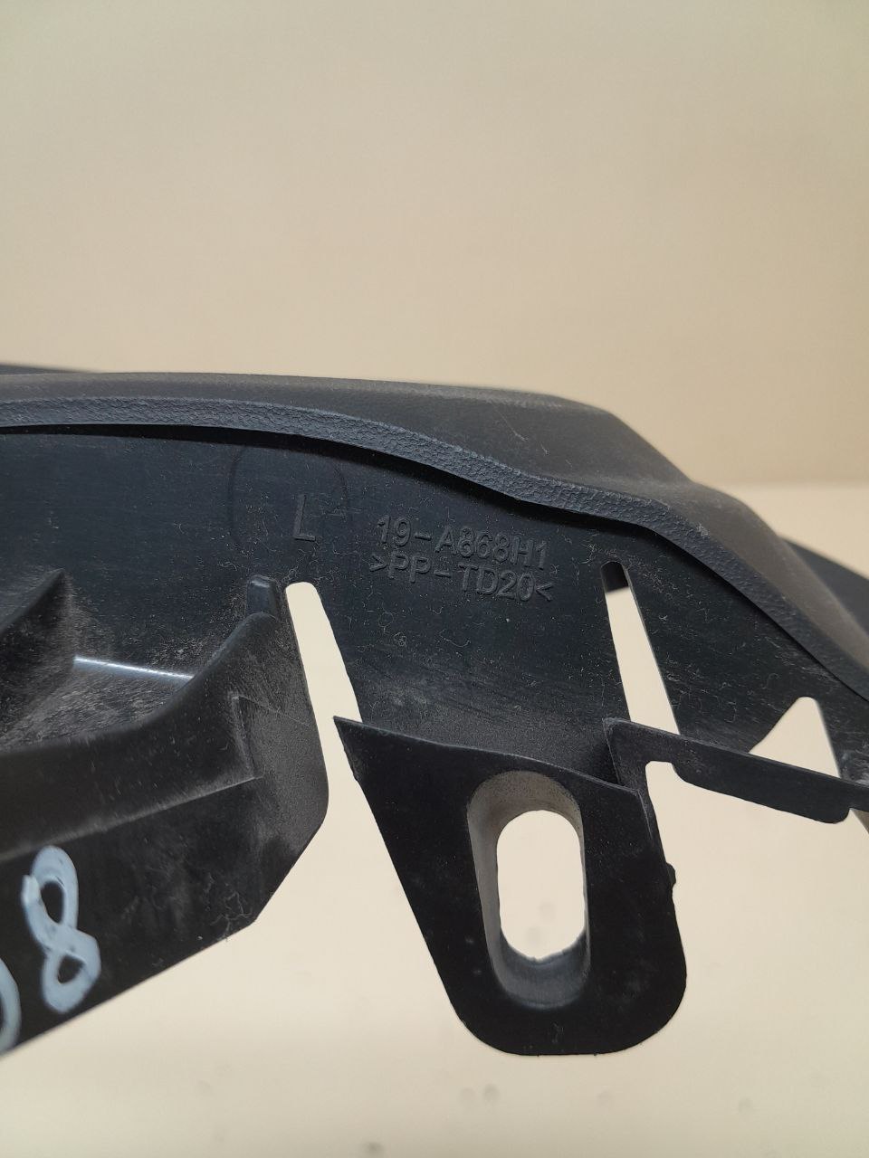 Рамка противотуманной фары левой Mazda Mazda 3 (BK) 2002-2009