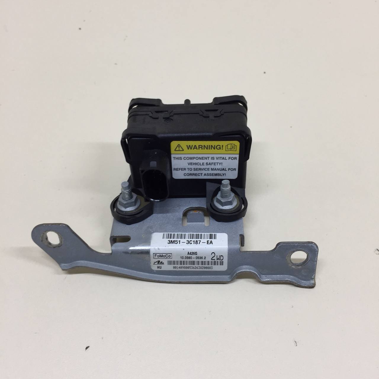 Датчик курсовой устойчивости Ford Focus 2 (DB) 2008-2011 Датчик курсовой устойчивости Ford Focus 2 (DB) 2008-2011