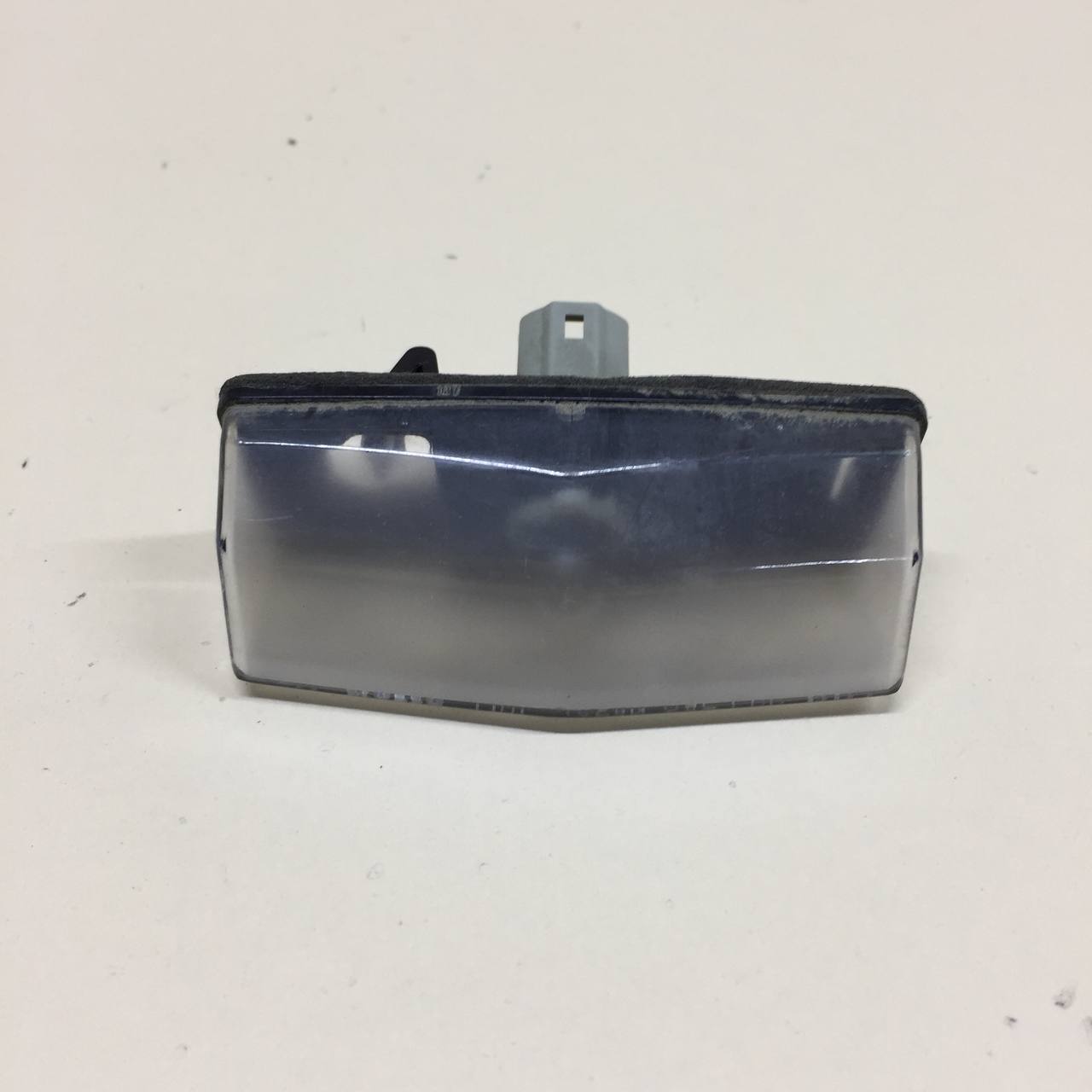 Фонарь подсветки номера Toyota Rav 4 (XA40) 2013-2019 Фонарь подсветки номера Toyota Rav 4 (XA40) 2013-2019