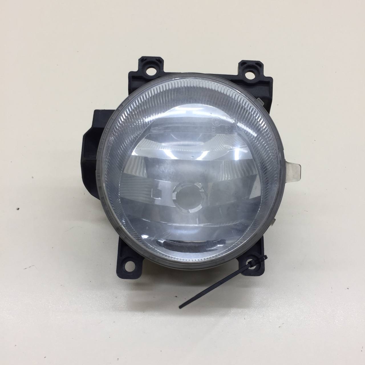 Фара противотуманная левая Toyota Land Cruiser (J200) 2007-2021