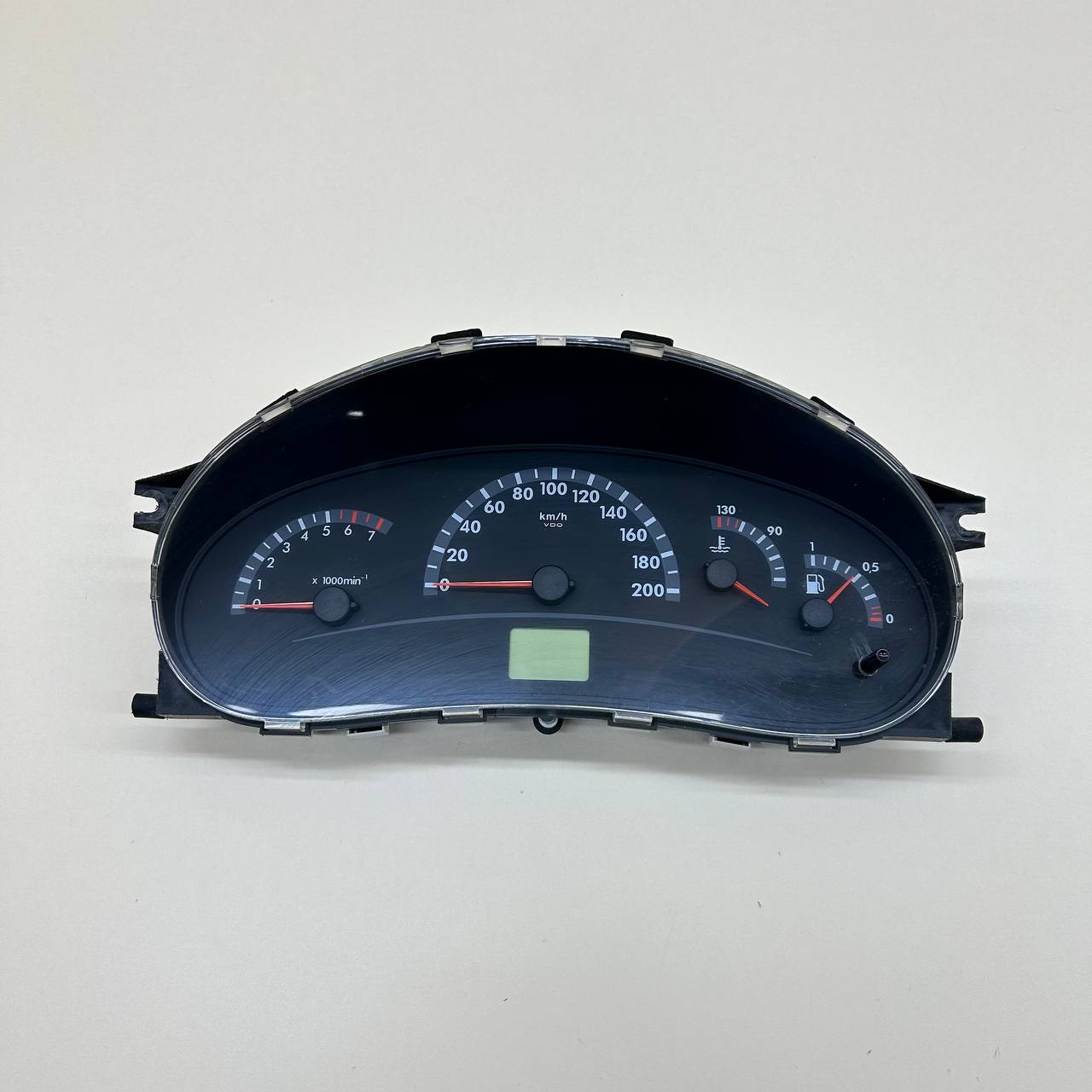 Панель приборов Lada Granta 2011>
