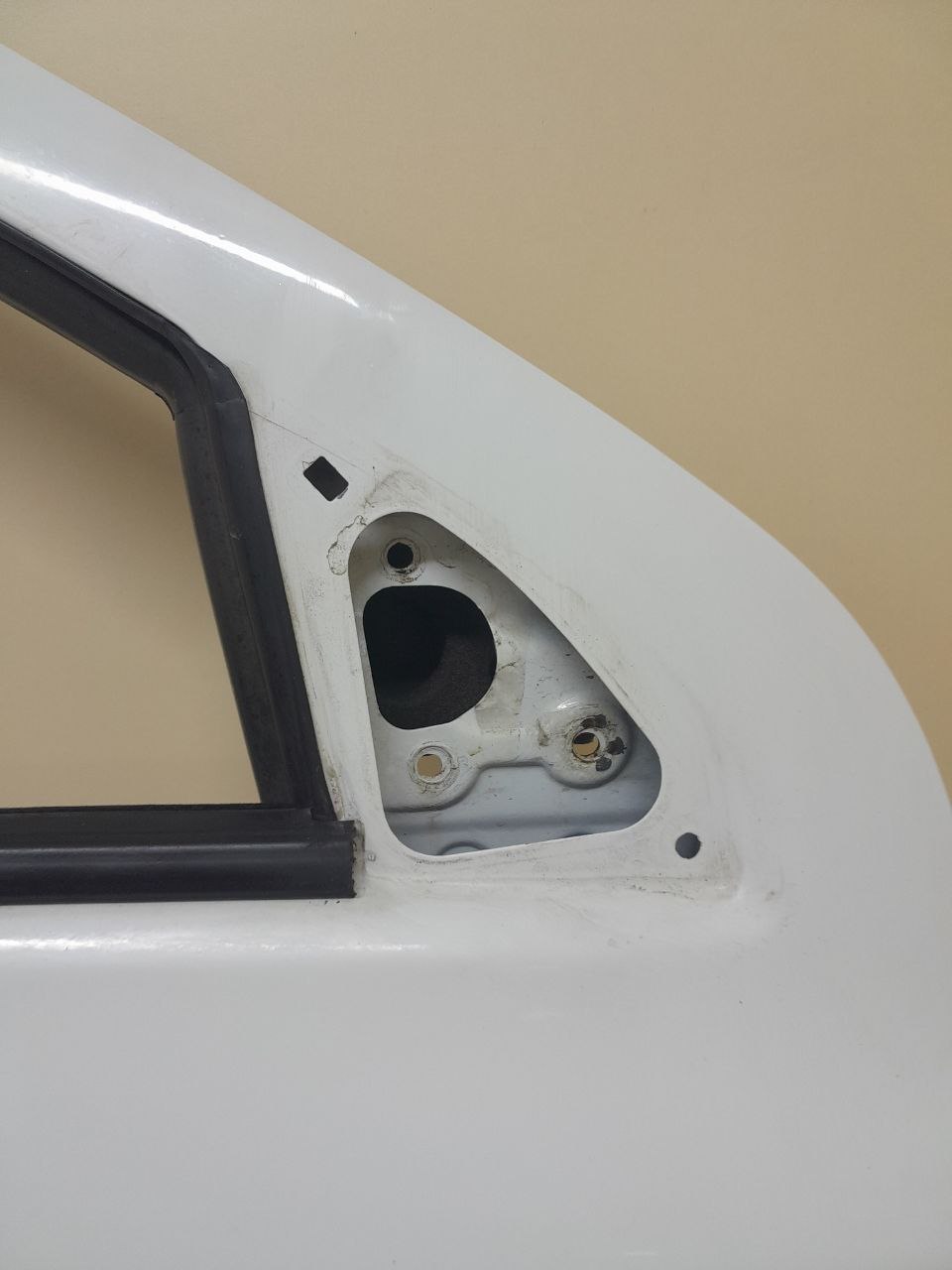 Дверь передняя правая Chevrolet Cobalt (T250) 2011-2015 Дверь передняя правая Chevrolet Cobalt (T250) 2011-2015