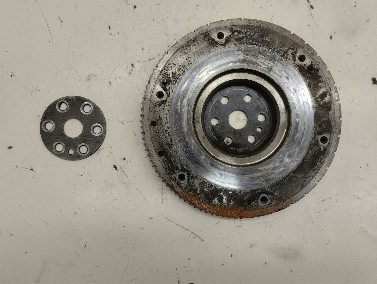 Маховик Nissan Note (E11) 2006-2013