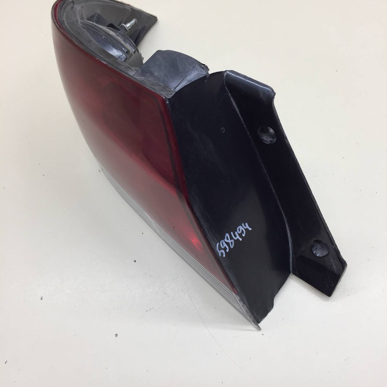 Фонарь задний левый Mitsubishi Lancer 9  (CS/Classic) 2000-2011