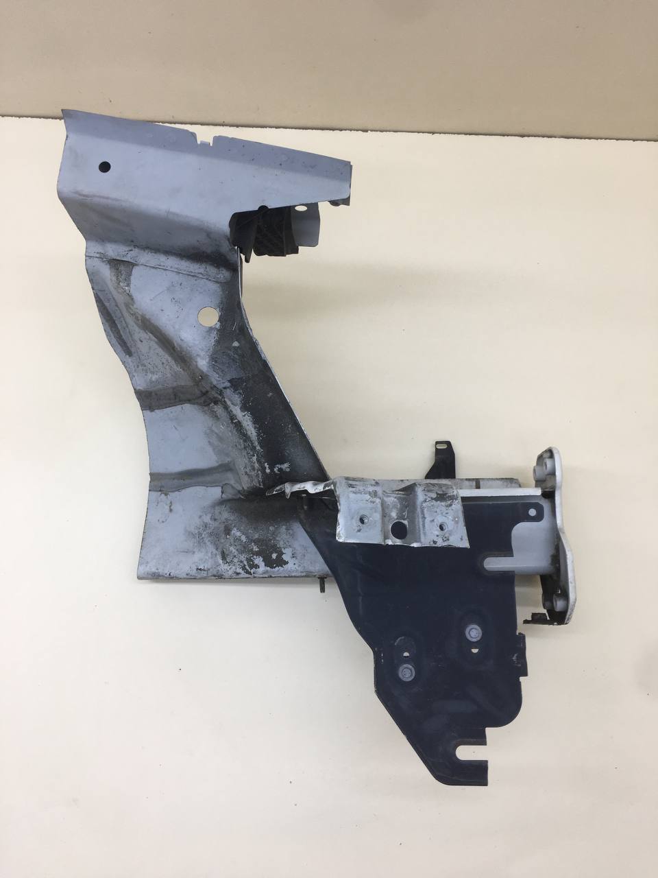 Кузовной элемент Volkswagen Passat B6 2005-2010 Кузовной элемент Volkswagen Passat B6 2005-2010