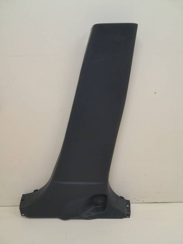 Обшивка стойки Suzuki Grand Vitara 2005-2015
