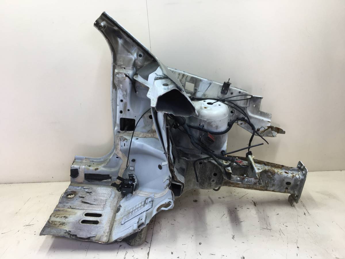 Четверть передняя левая Ford Fusion (JU) 2002-2012