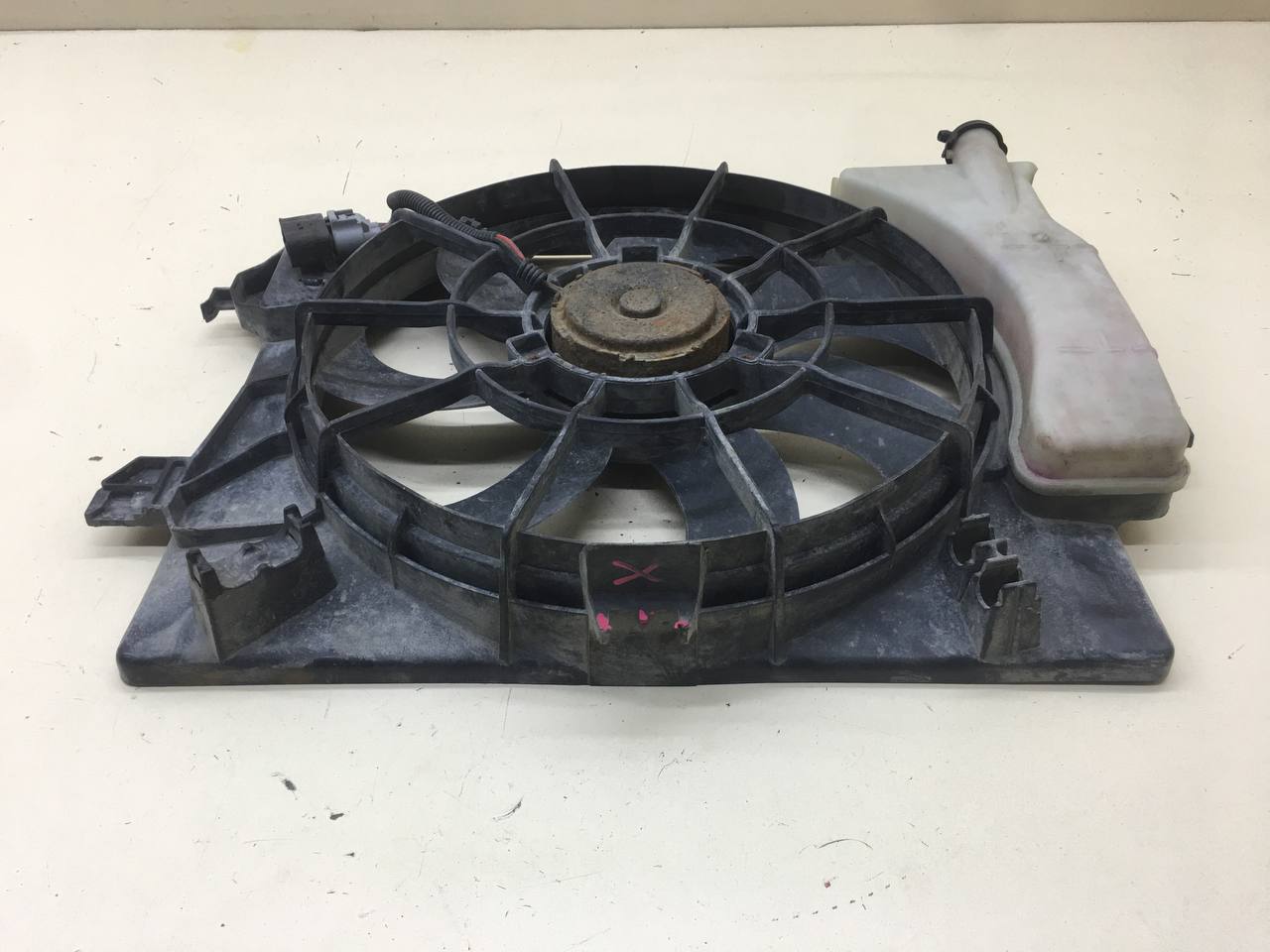 Диффузор вентилятора Kia Rio 3 (QB) 2011-2017