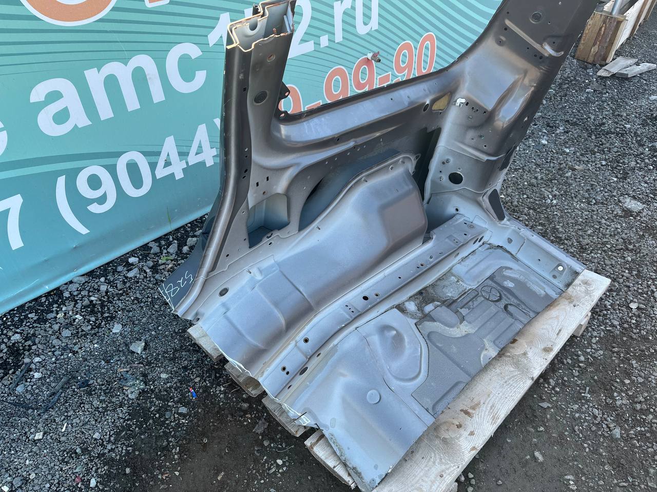 Крыло заднее правое Land Rover Discovery 3 (L319) 2004-2009