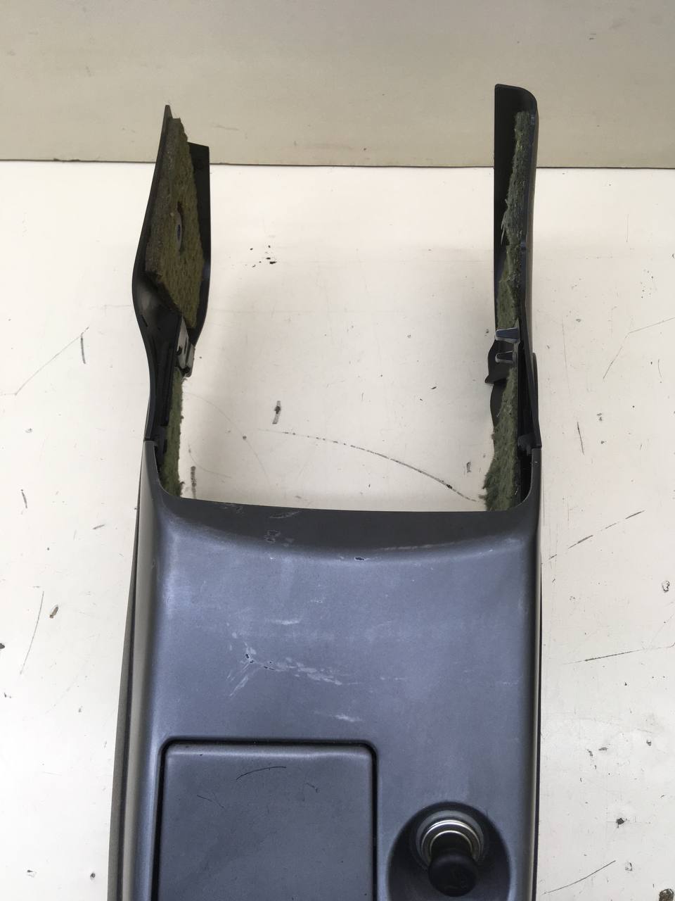 Консоль центральная Mitsubishi Lancer 9  (CS/Classic) 2000-2011