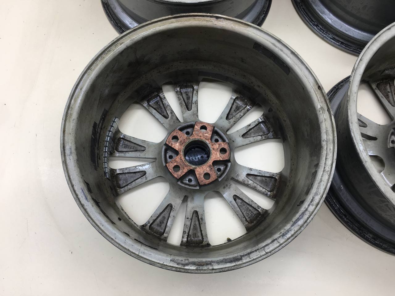 Диски к-кт R17 Литые