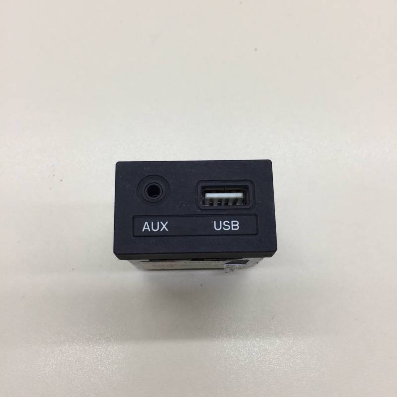 Разъем (USB AUX) Hyundai Solaris (RB) 2010-2017