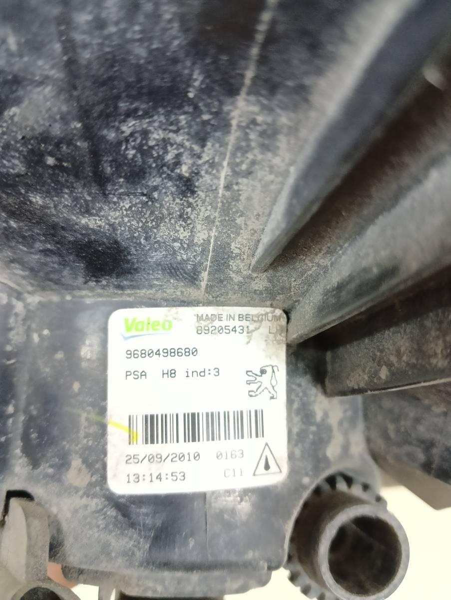 Фара противотуманная левая Peugeot 308 2007>