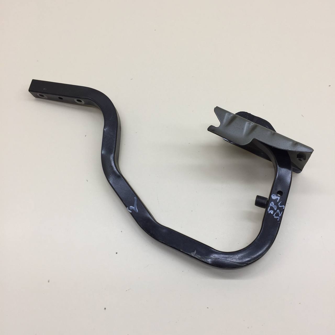 Петля крышки багажника Nissan Almera 3 (G11, G15) 2012>