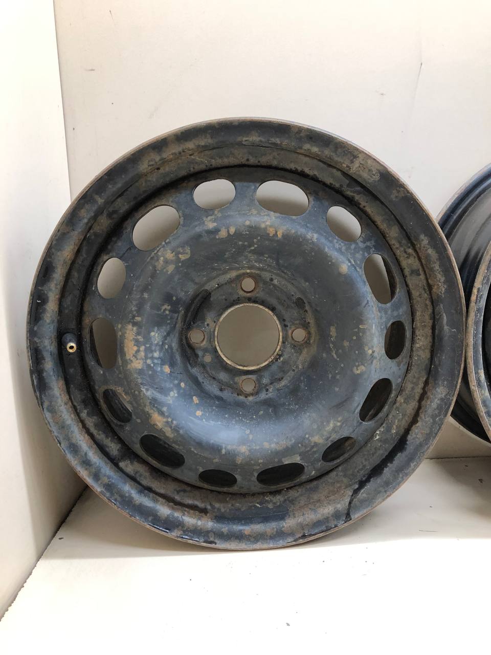 Диски к-кт R15 Штампованные