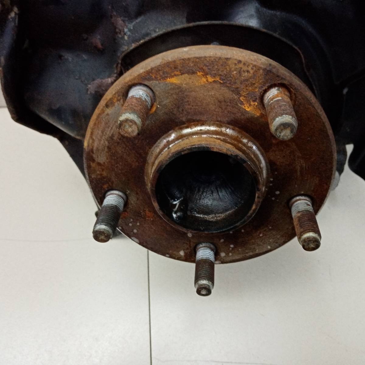 Кулак поворотный передний левый Toyota Crown (S150) 1995-2001 Кулак поворотный передний левый Toyota Crown (S150) 1995-2001