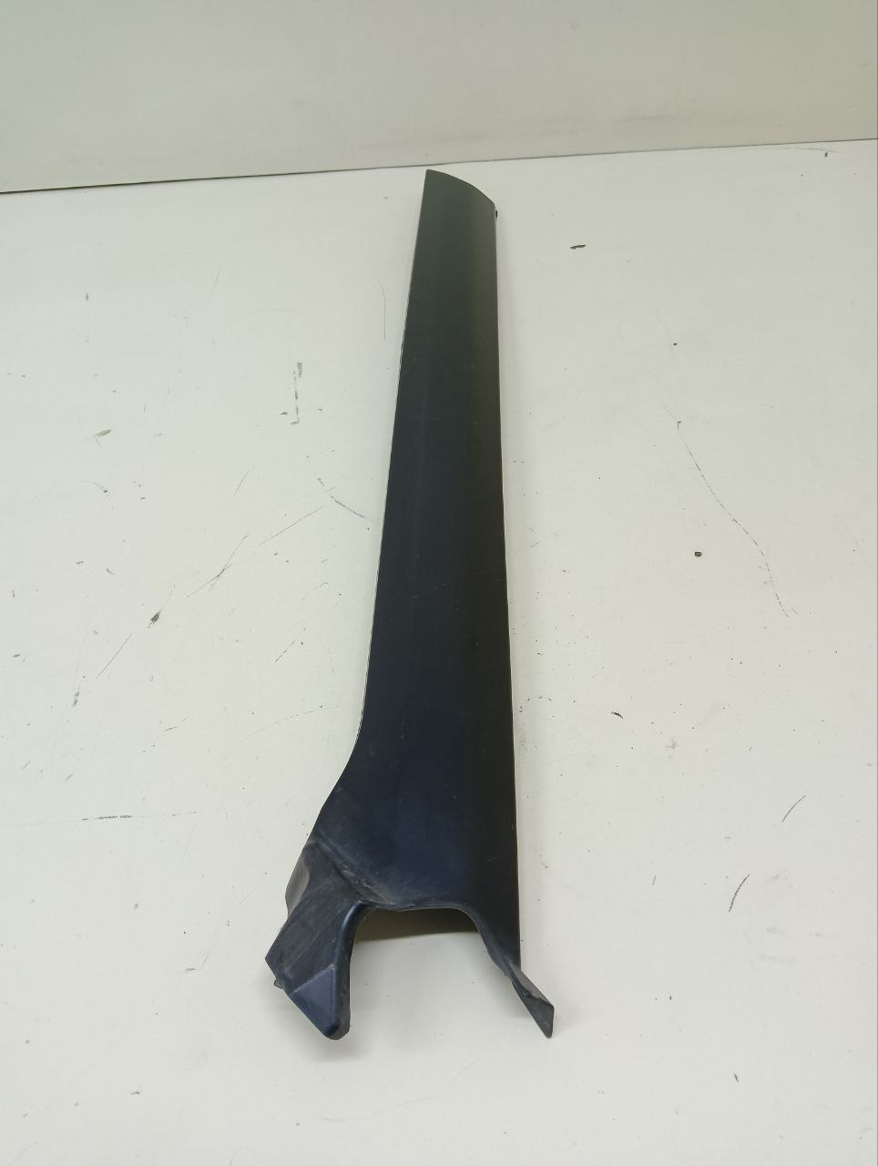 Накладка лобового стекла Land Rover Discovery 3 2004-2009