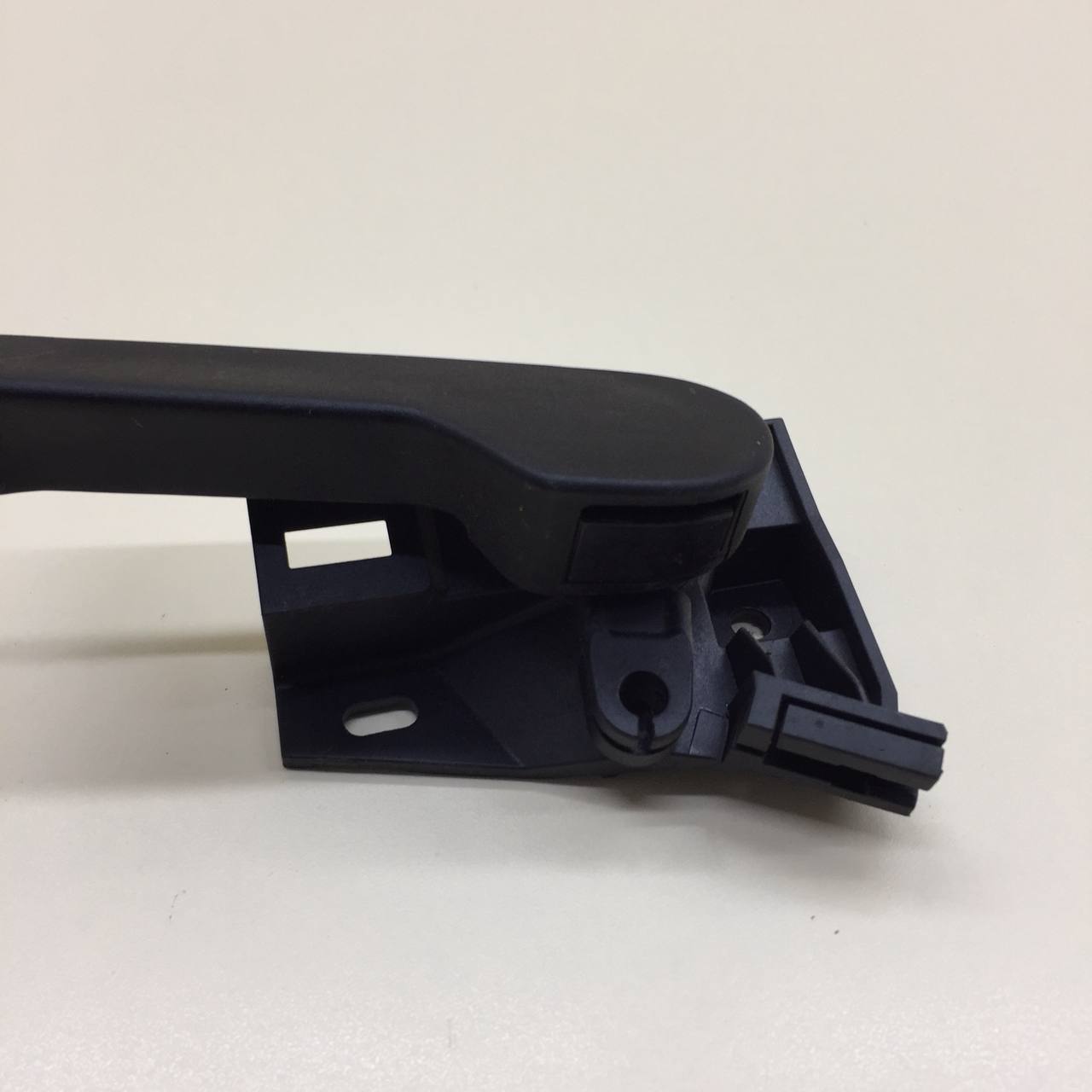 Ручка открывания капота Volkswagen Tiguan (5N1) 2007-2011