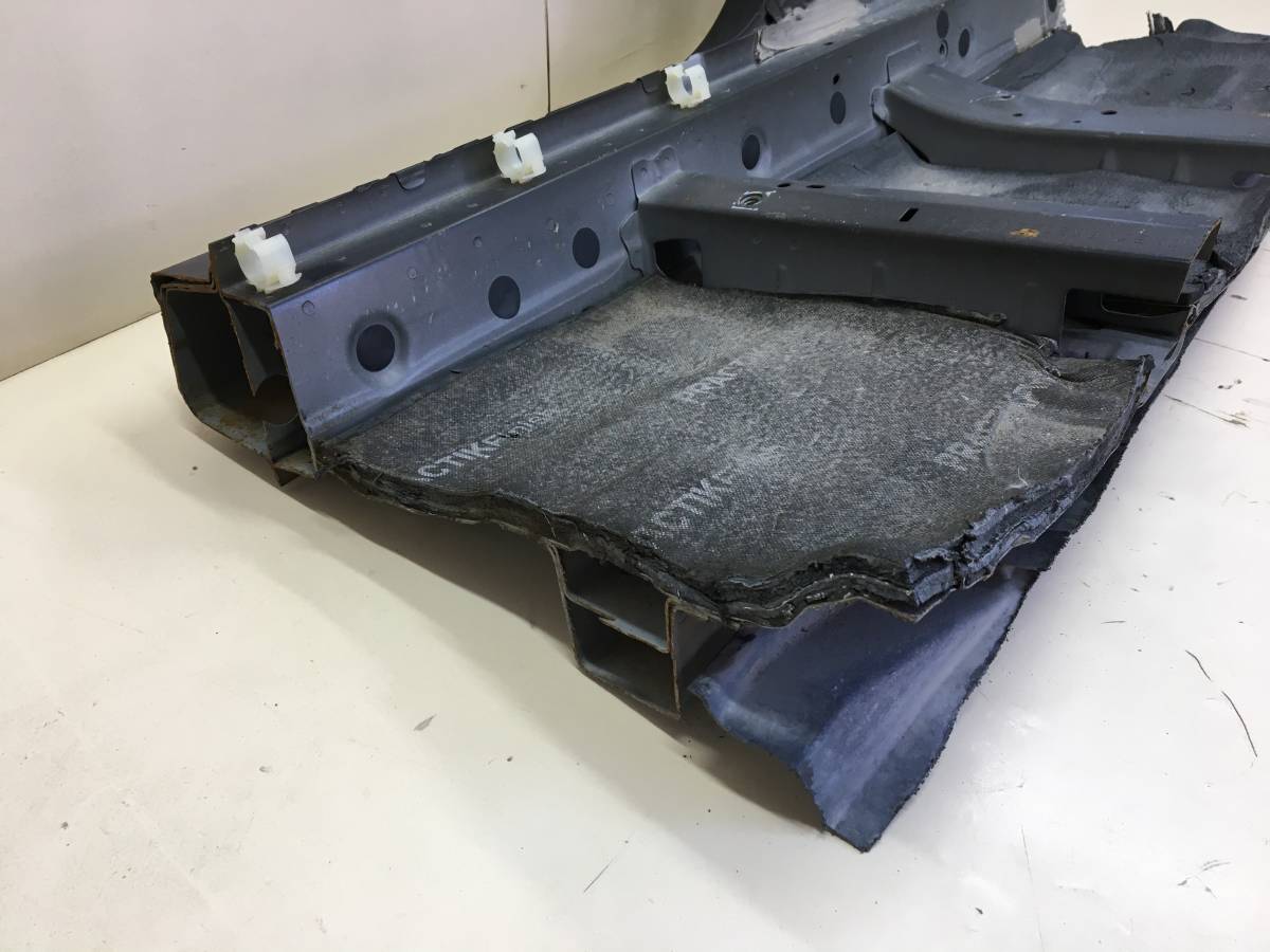 Порог со стойкой правый Toyota Camry (XV50) 2011-2017