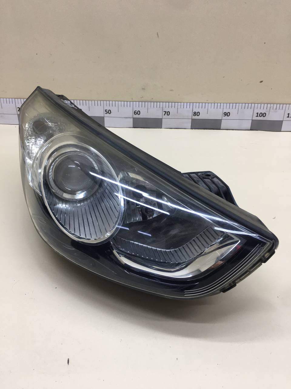 Фара правая Hyundai ix35 (LM) 2010-2015