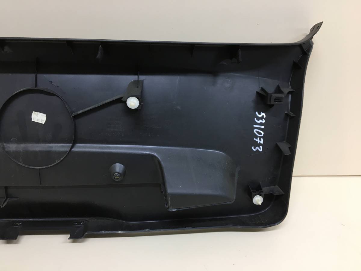 Обшивка крышки багажника BMW 1-series E87/E81 2004-2011