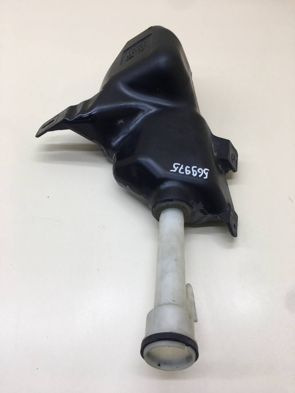 Бачок омывателя лобового стекла Chevrolet Cruze (J300) 2009-2016