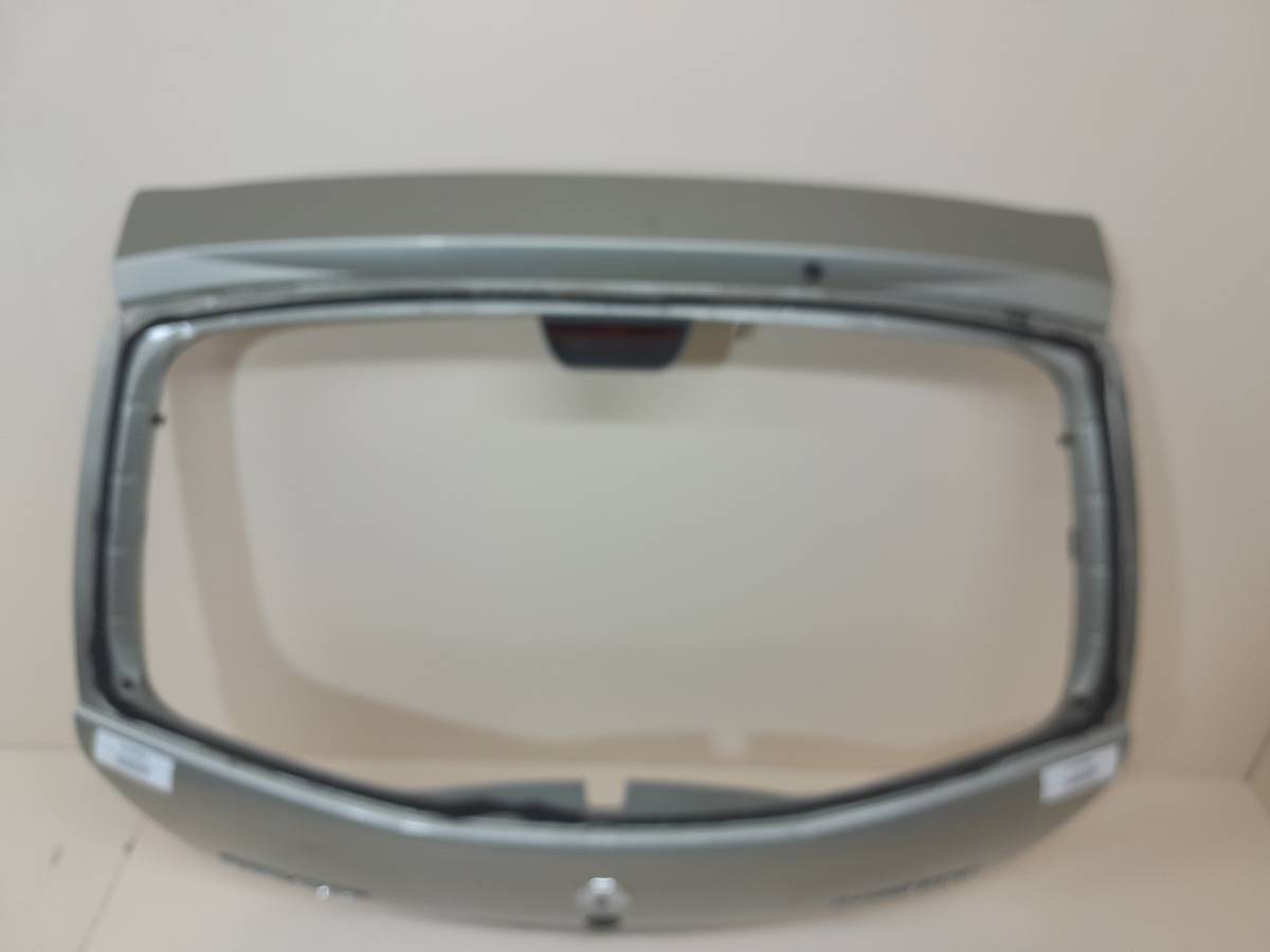 Дверь багажника Renault Sandero 2009-2014 Дверь багажника Renault Sandero 2009-2014