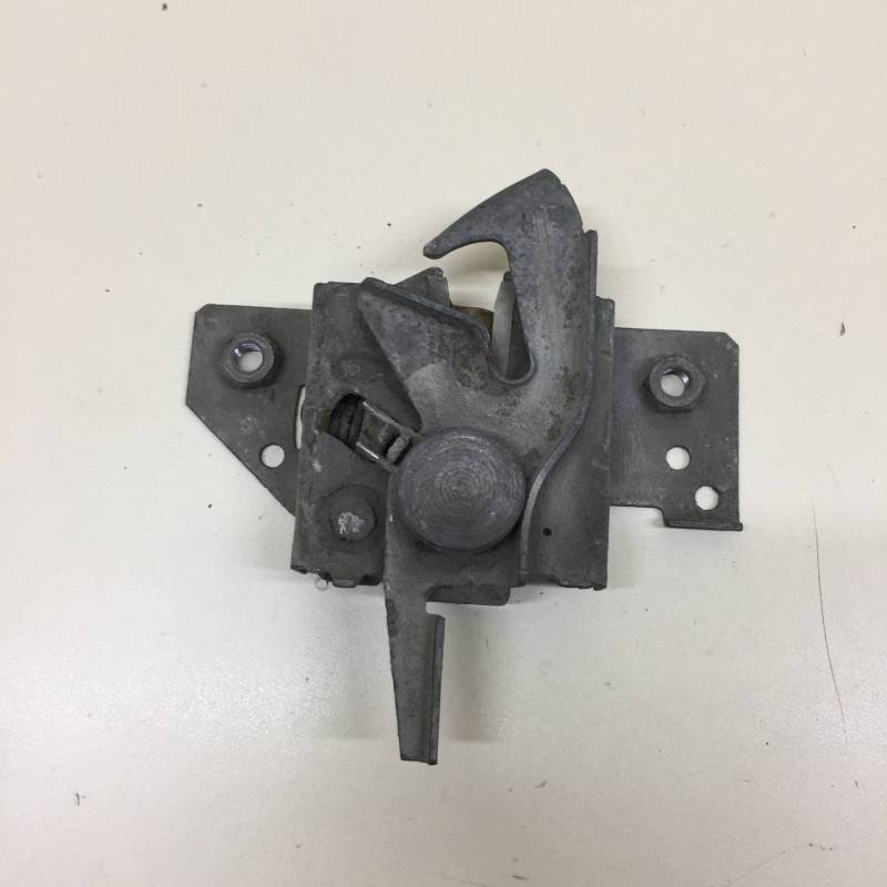 Замок капота Ford Fusion (JU) 2002-2012 Замок капота Ford Fusion (JU) 2002-2012