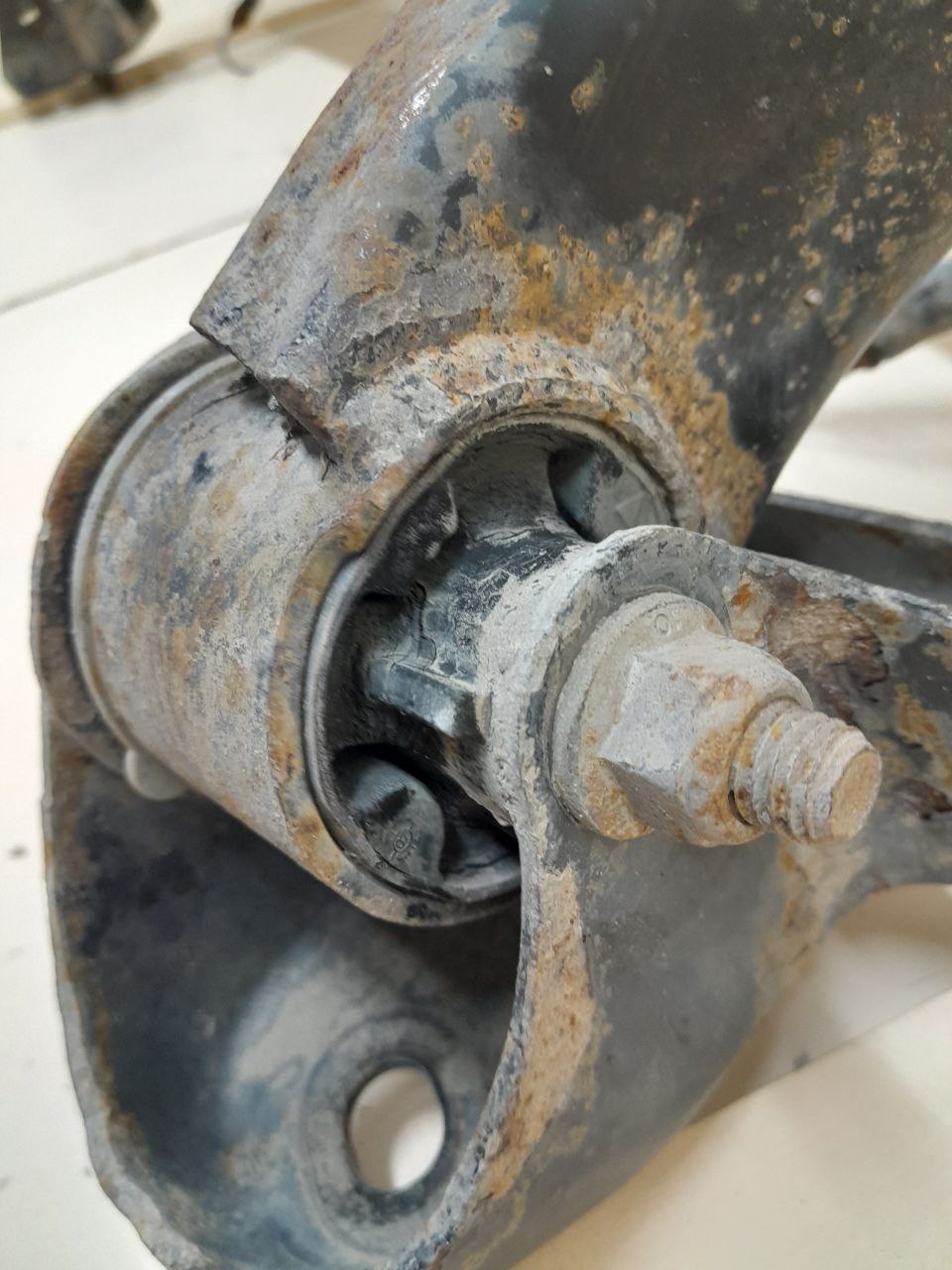 Балка задняя Ford Fusion (JU) 2002-2012 Балка задняя Ford Fusion (JU) 2002-2012