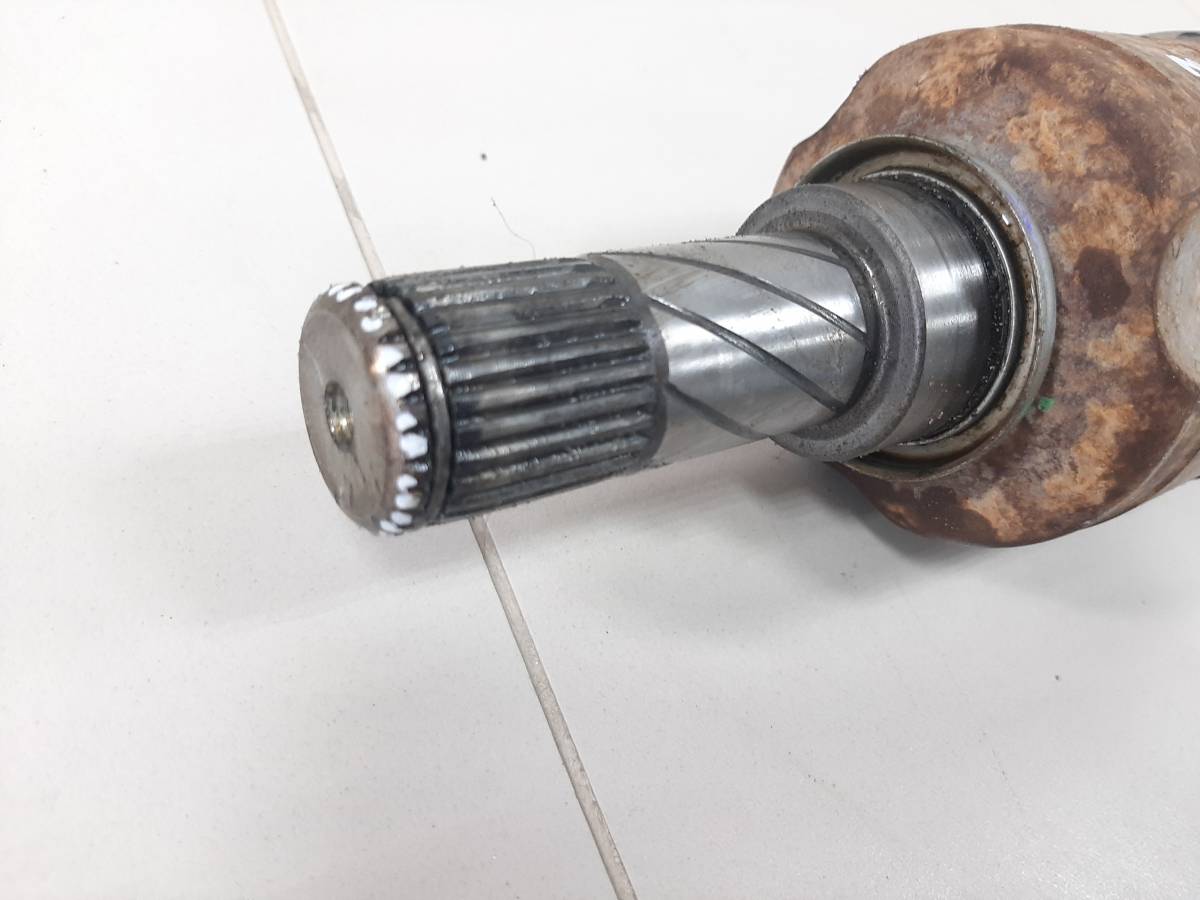 Полуось передняя левая Renault Duster (HSA, HSM) 2012> Полуось передняя левая Renault Duster (HSA, HSM) 2012>