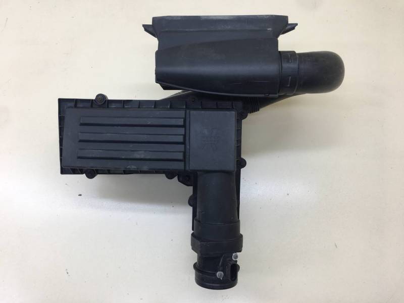 Корпус воздушного фильтра Volkswagen Tiguan (5N1) 2007-2011