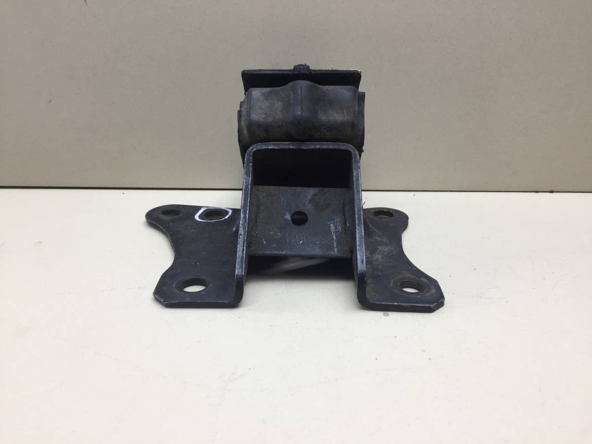 Опора двигателя Ford Ranger 2 2006-2011г