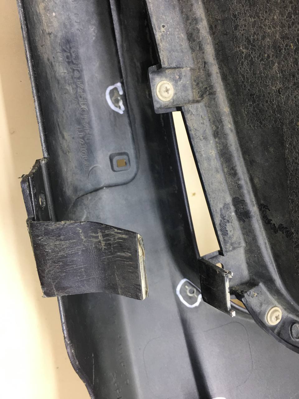 Бампер передний Mitsubishi Lancer 9  (CS/Classic) 2000-2011