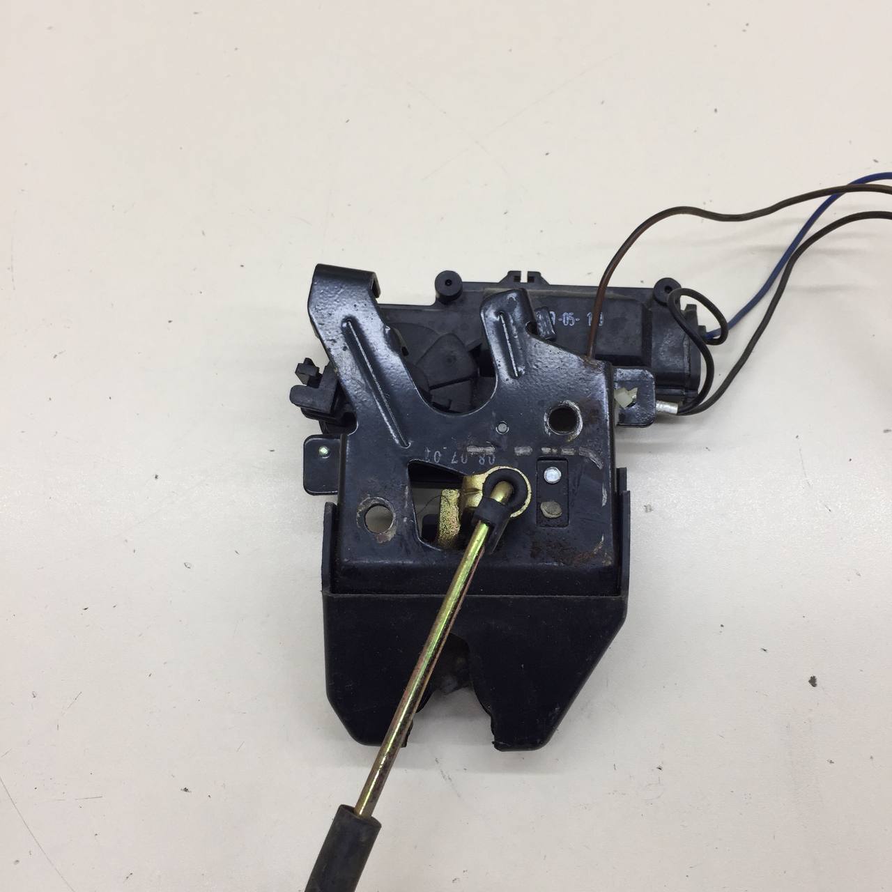 Замок багажника Vortex Estina 2008-2012