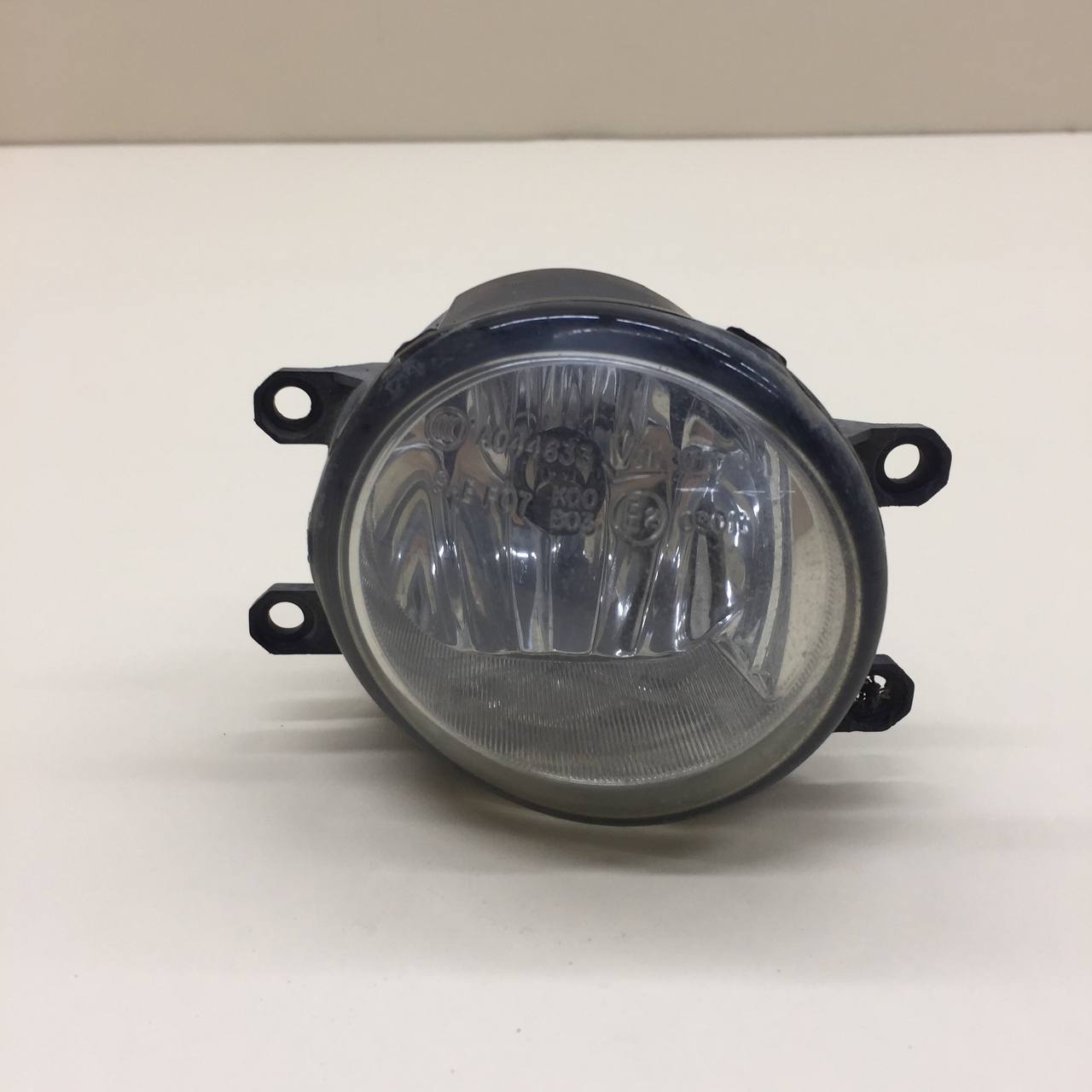 Фара противотуманная правая Toyota Rav 4 (A30) 2006-2013 Фара противотуманная правая Toyota Rav 4 (A30) 2006-2013