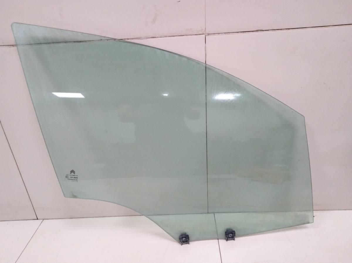 Стекло двери передней правой Citroen C4 2011>