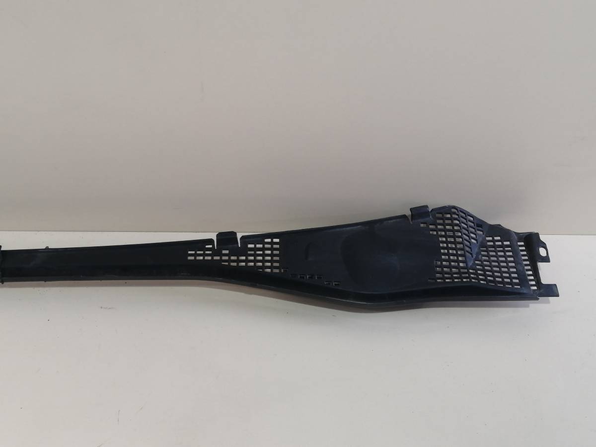 Решетка стеклооч. (планка под лобовое стекло, жабо) Lada Largus 2012>