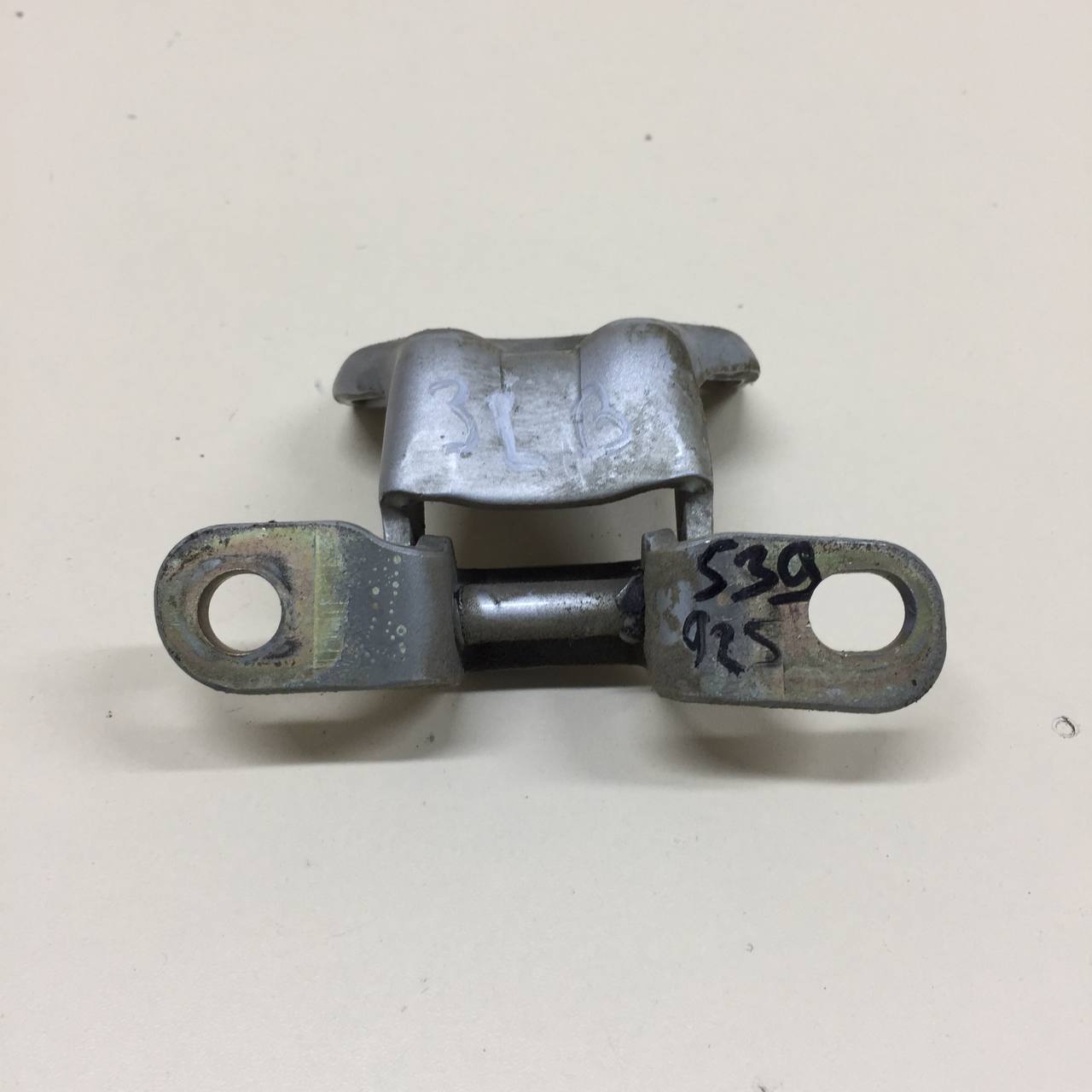 Петля двери задней левой верхняя Kia Spectra (SD) 2004-2011